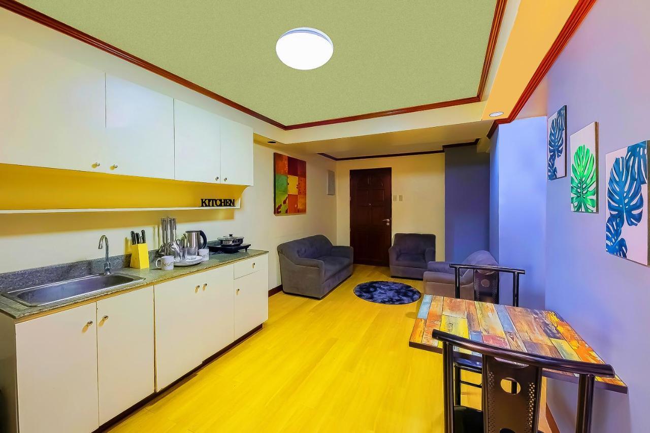 Hotel Oyo 794 Regatta Residences San Juan (Metro Manila)
