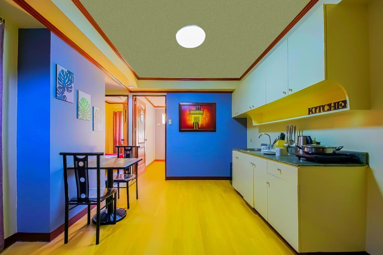 Hotel Oyo 794 Regatta Residences San Juan (Metro Manila)