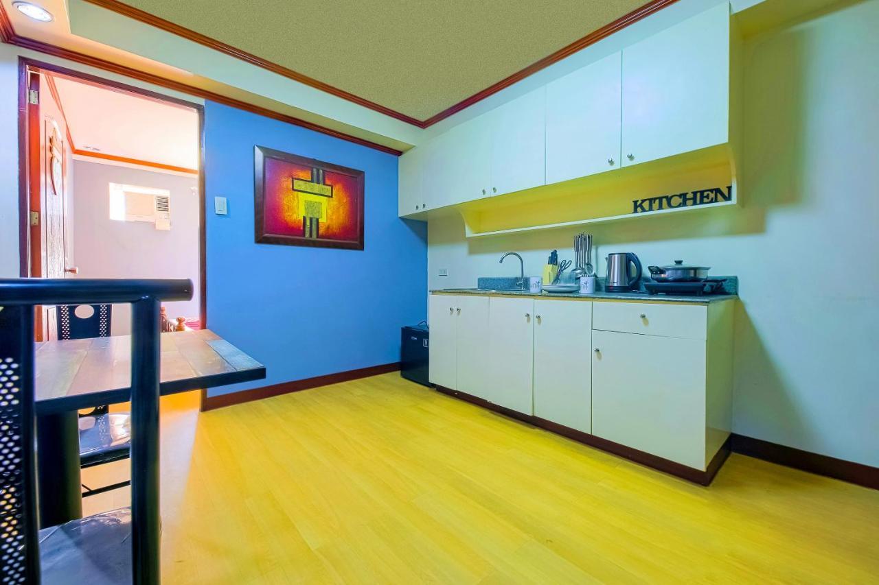 Hotel Oyo 794 Regatta Residences 3*
